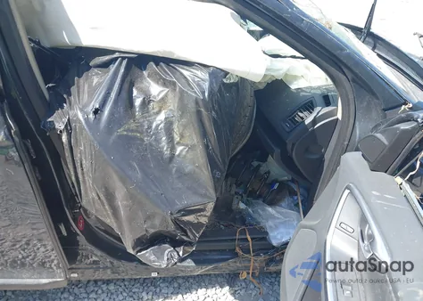 2013 Volvo Xc60 T6/T6 Platinum/T6 Premier Plus/T6 R-Design/T6 R-Design Platinum/T6 R-Design Premier Plus z USA, uszkodzony, nr VIN YV4902DZ7D2468066